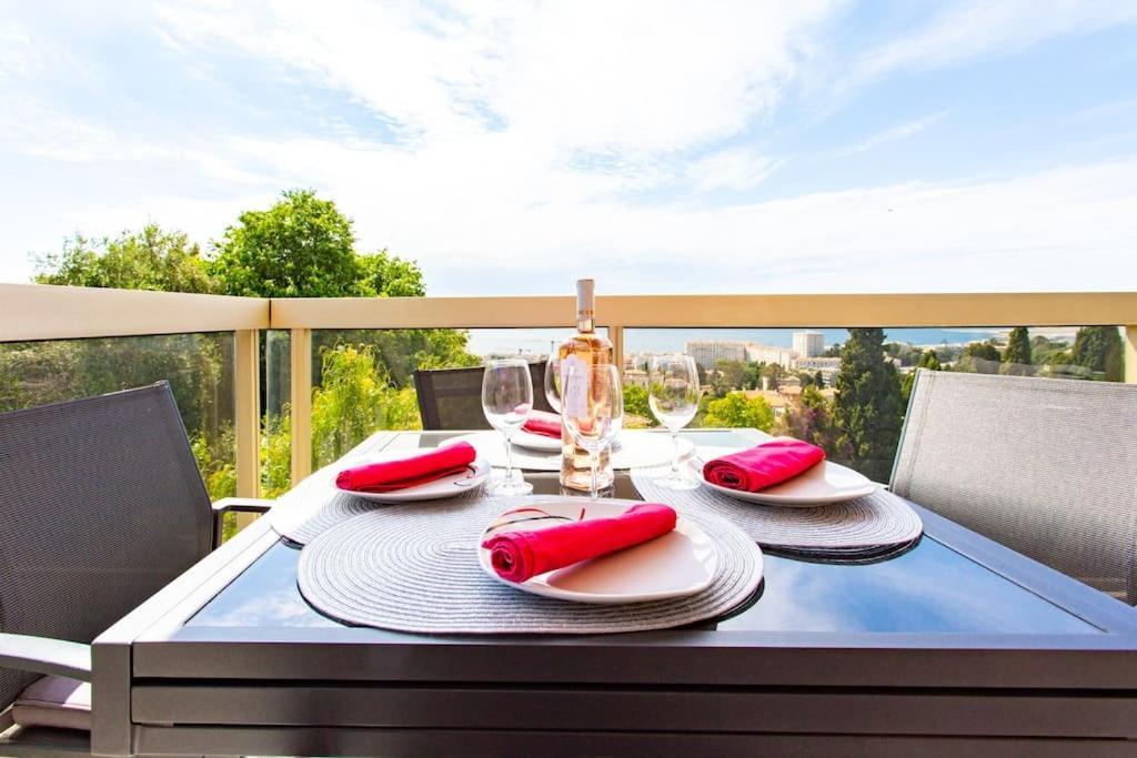 Aparthotel Riviera - La Terrasse De Clairefontaine - Fabron Nice Eksteriør bilde
